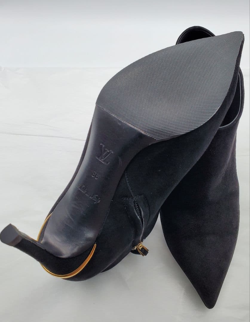 LOUIS VUITTONスエードショートブーツ