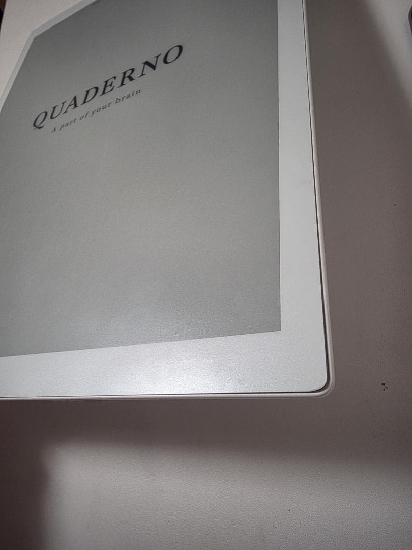 QUADELNO A4（モノクロ版）