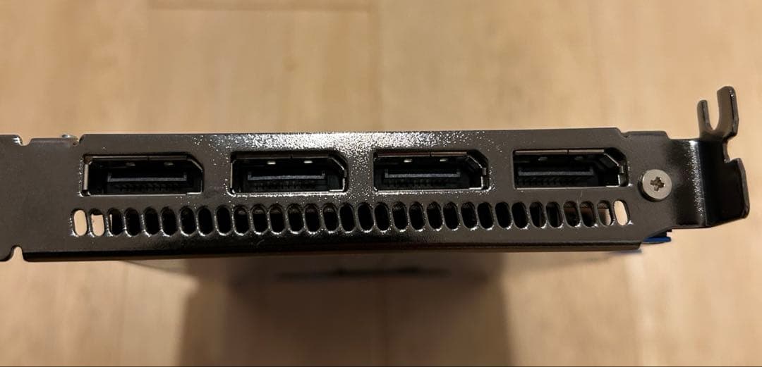 Radeon Pro WX 5100 グラフィックボード