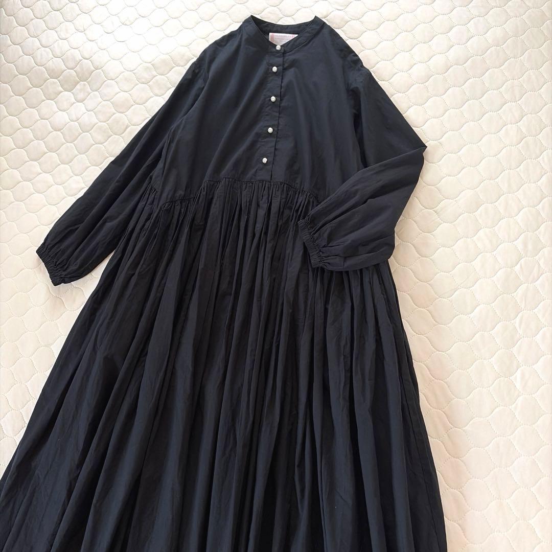 【美品】BEARDSLEY パールボタンギャザーワンピース　ブラック　サイズ0