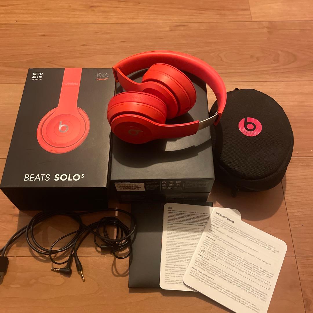 ワイヤレスヘッドホン Beats Solo3レッド