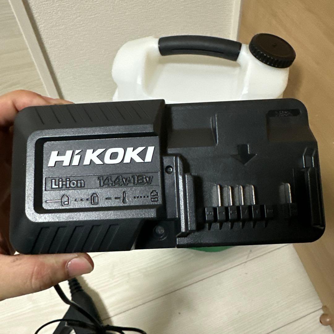 HIKOKI ハイコーキ　ハイウォッシャー　コードレス高圧洗浄機　AW14DBL