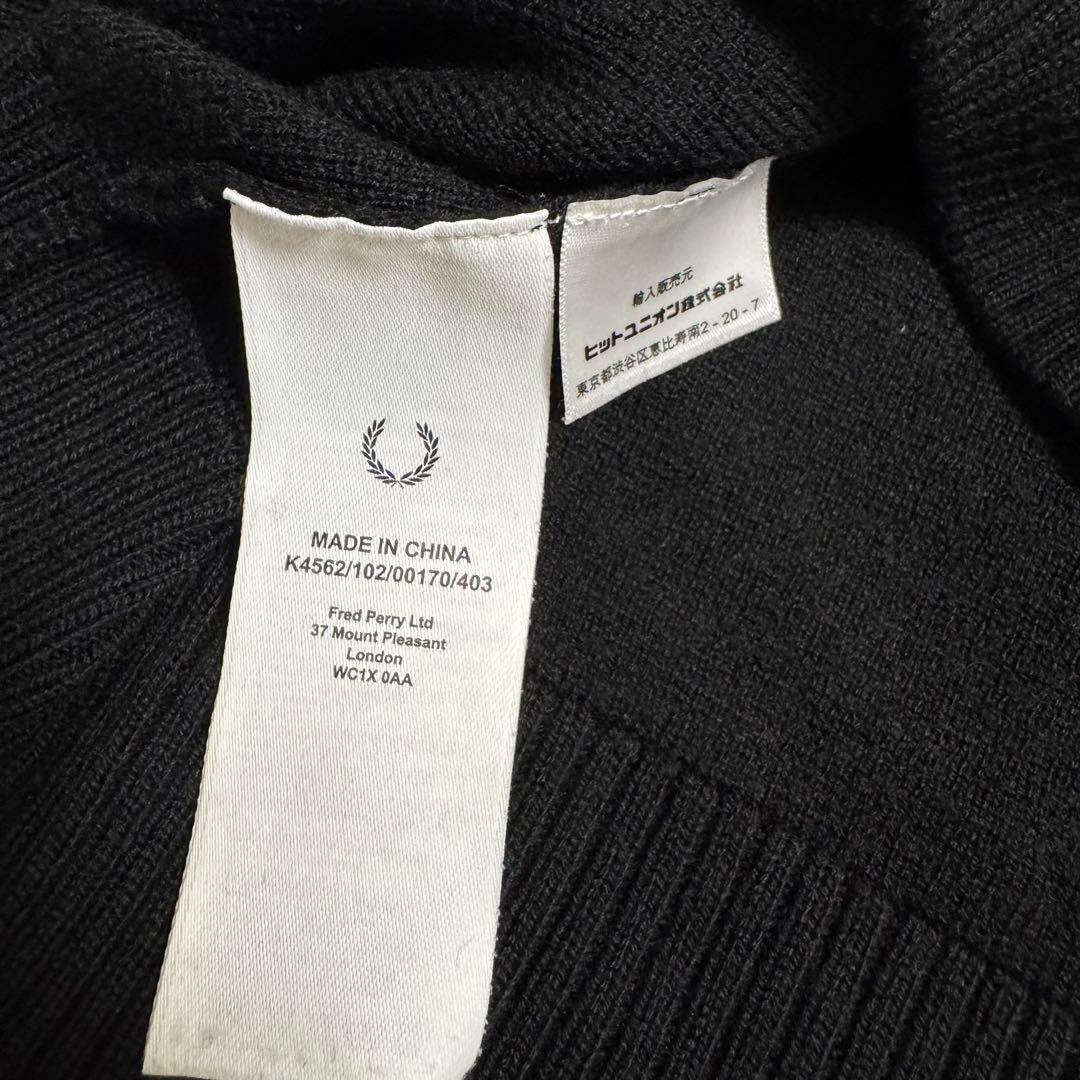 【美品】フレッドペリー クルーネックニット ブラック 月桂樹ロゴ Sサイズ