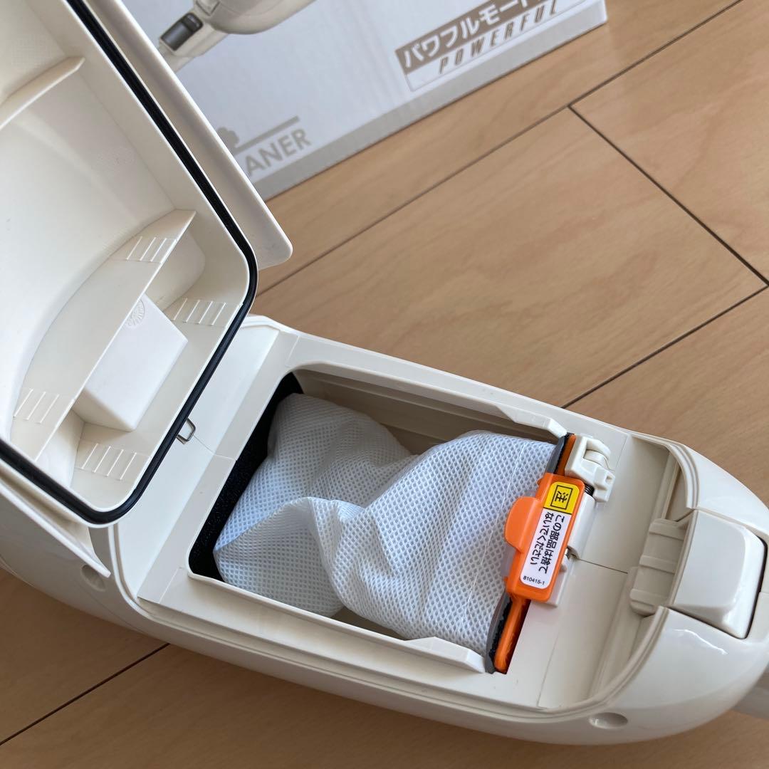 マキタ コードレスクリーナー 紙パック充電機内蔵CL115FDWI スタンド付き