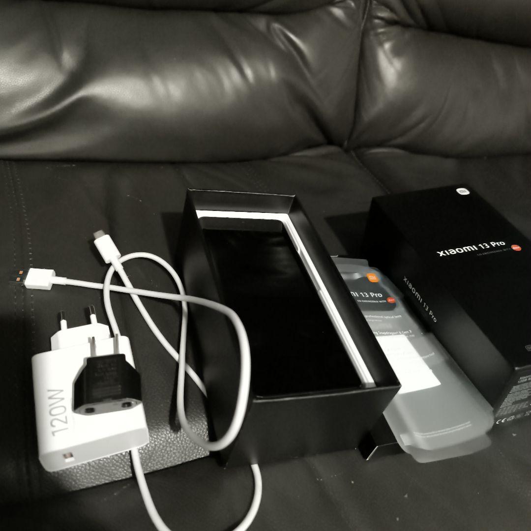 Xiaomi Mi13 Pro 本体 充電器付き