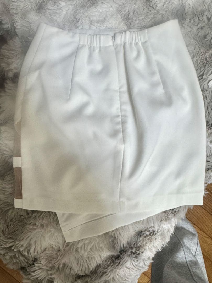 U*）様 n*a様 白ドレス