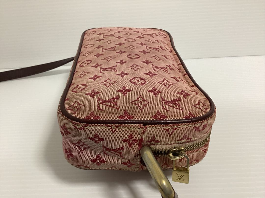 ルイヴィトン　ショルダーバッグ　モノグラムミニ　ジュリエット　キャンバス