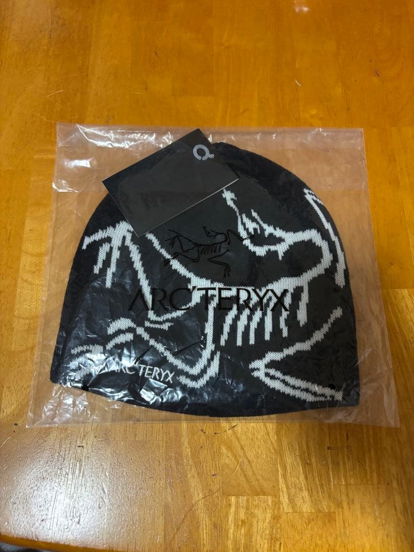 「美品」早い者勝ち！ARC'TERYX ビーニーブラック/ホワイト