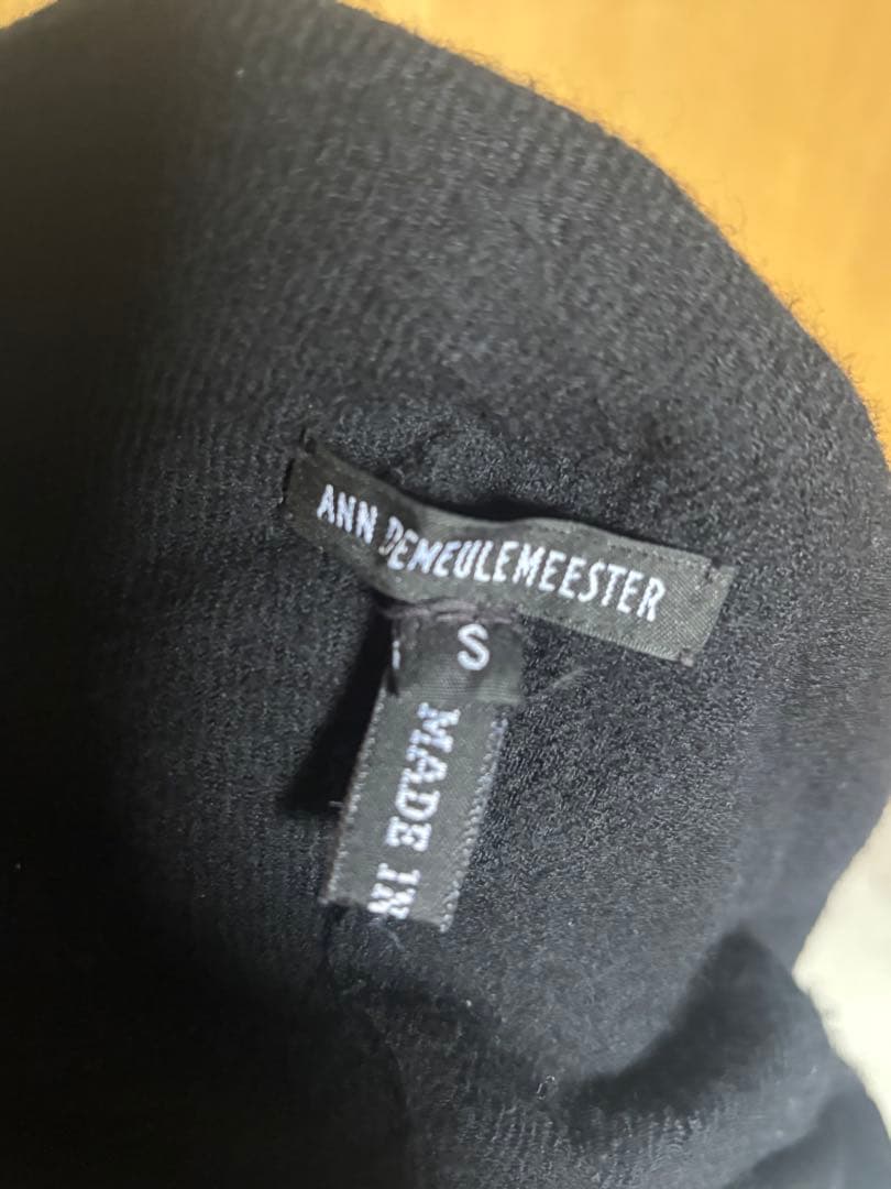 Ann Demeulemeester 　アンドゥムルメステール　キャスケット