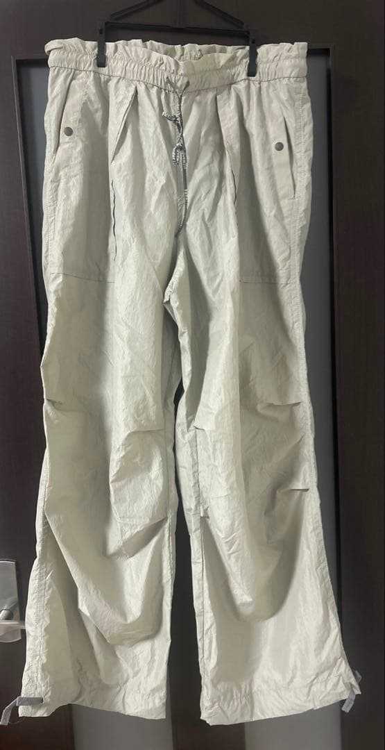 and wander ZARA パンツL