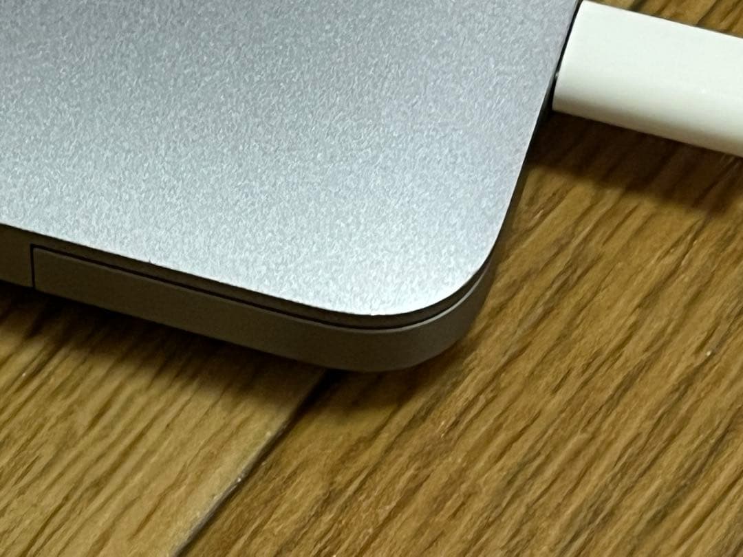 MacBook Pro 13inch（2018）256G 16G スリーブ付