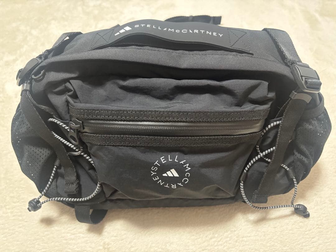 adidas×Stella 新作 ボディバッグ