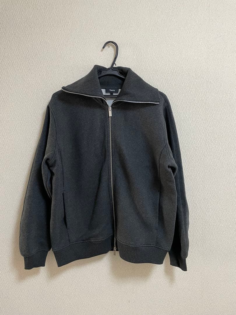 Theory グレー ジップアップ スウェット
