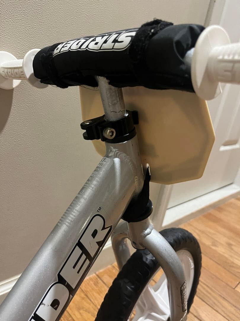 【美品】 ストライダー プロモデル 軽量 アルミ フレーム シルバー