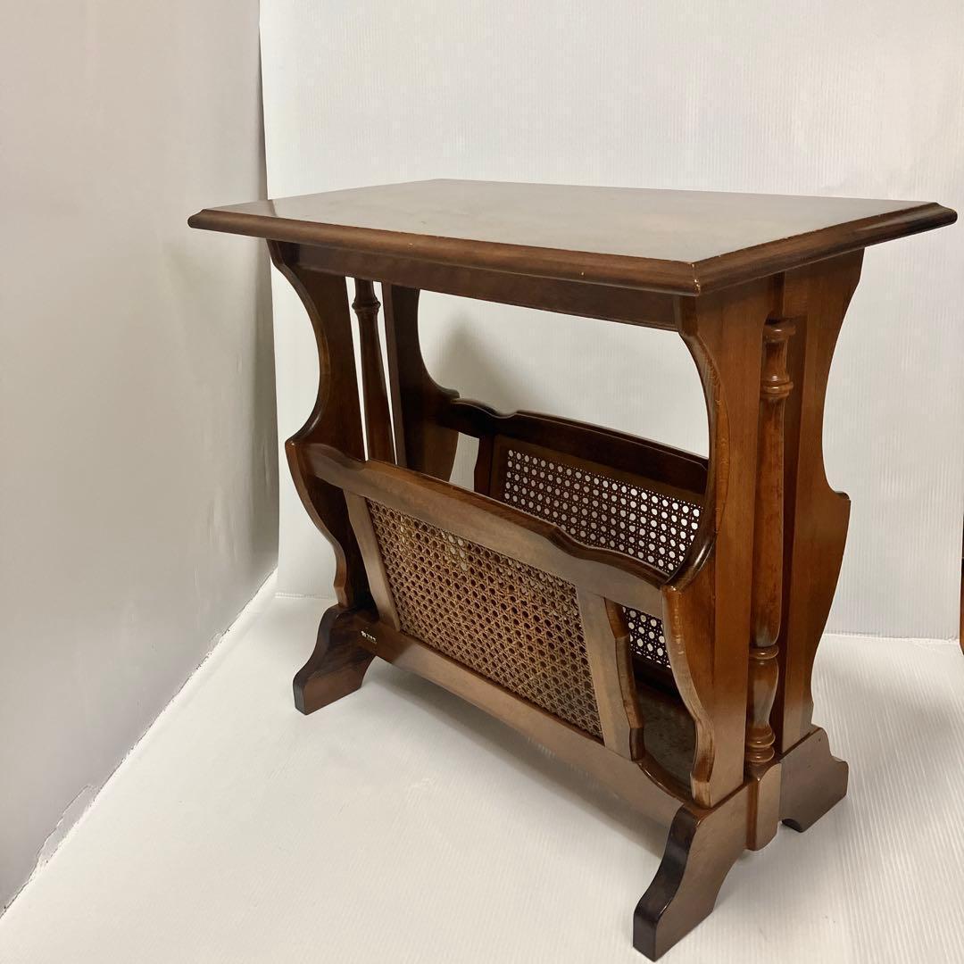 カリモク　karimoku コロニアル サイドテーブル マガジンラック付き