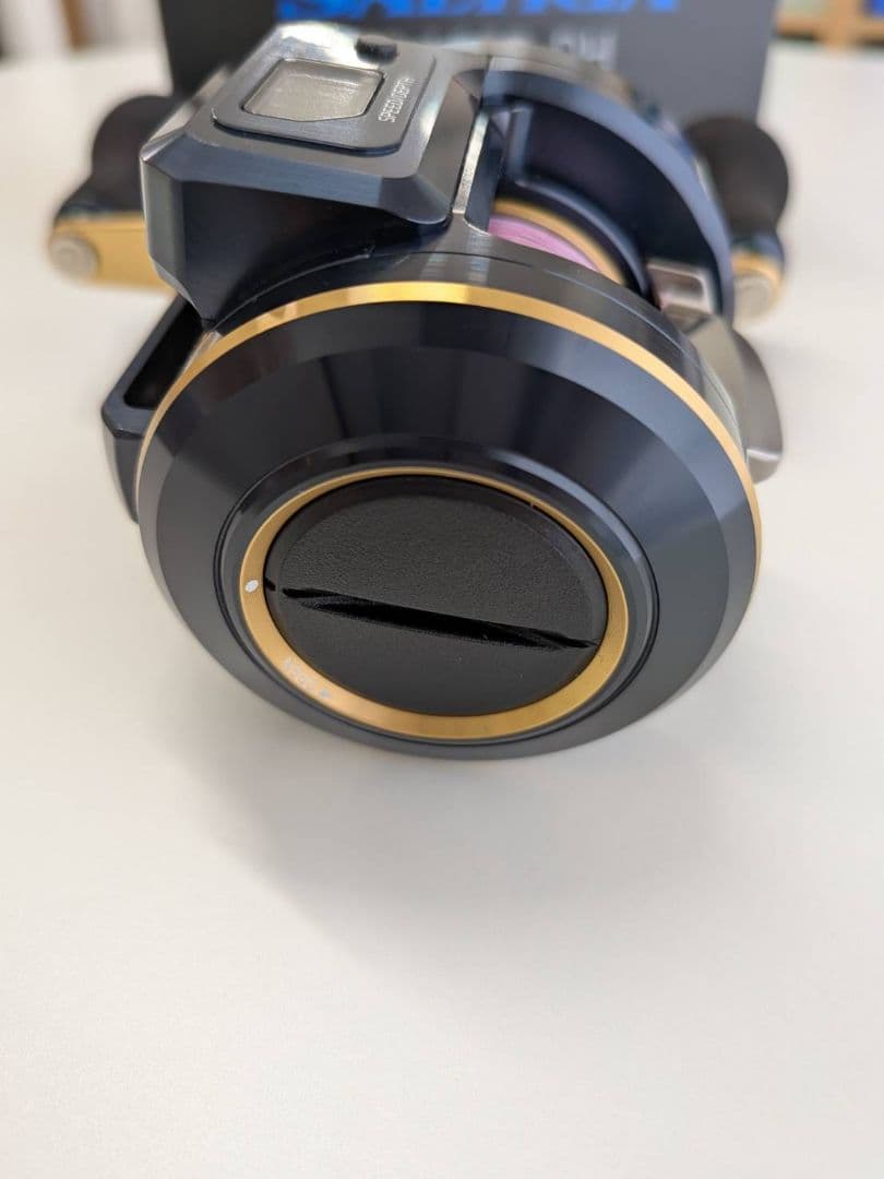 ダイワ　ソルティガ IC100P−DH　ベイトリール