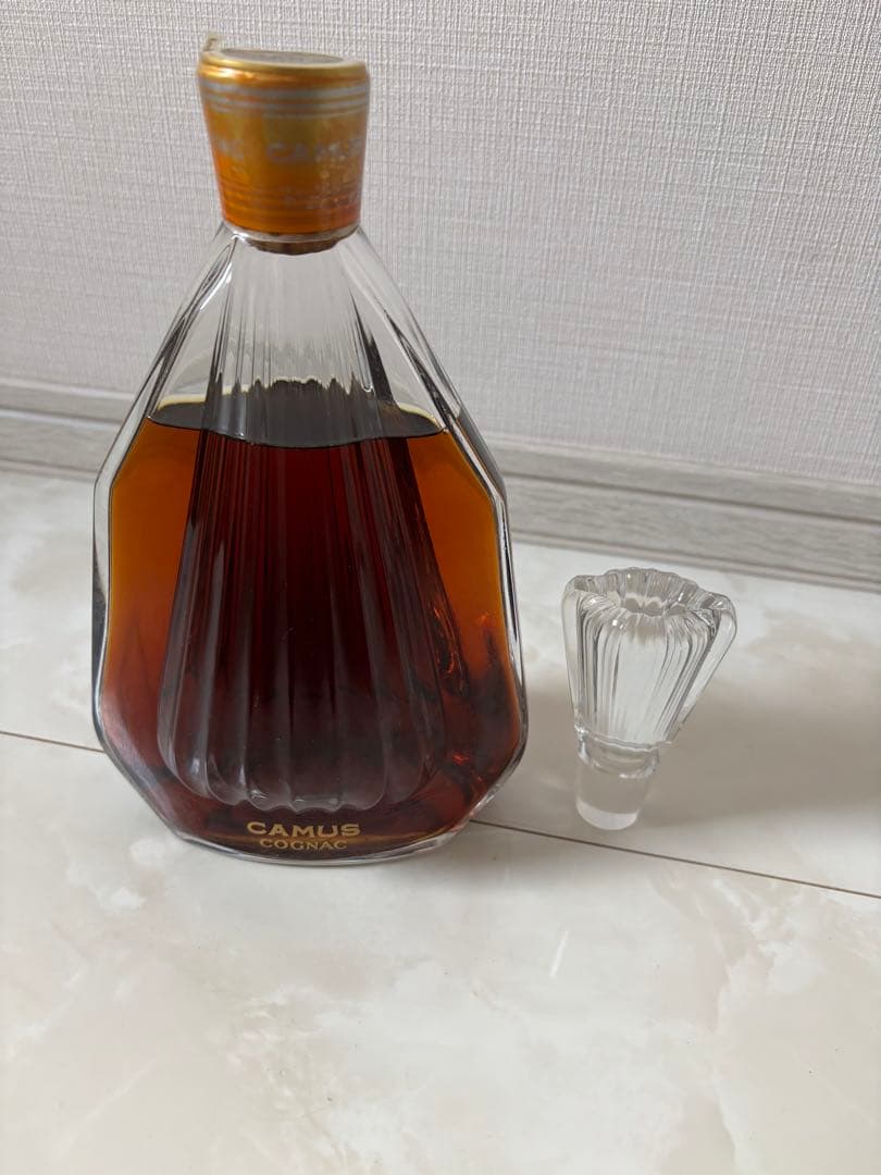 CAMUS カミュ バカラ クリスタル 700ml 替栓付