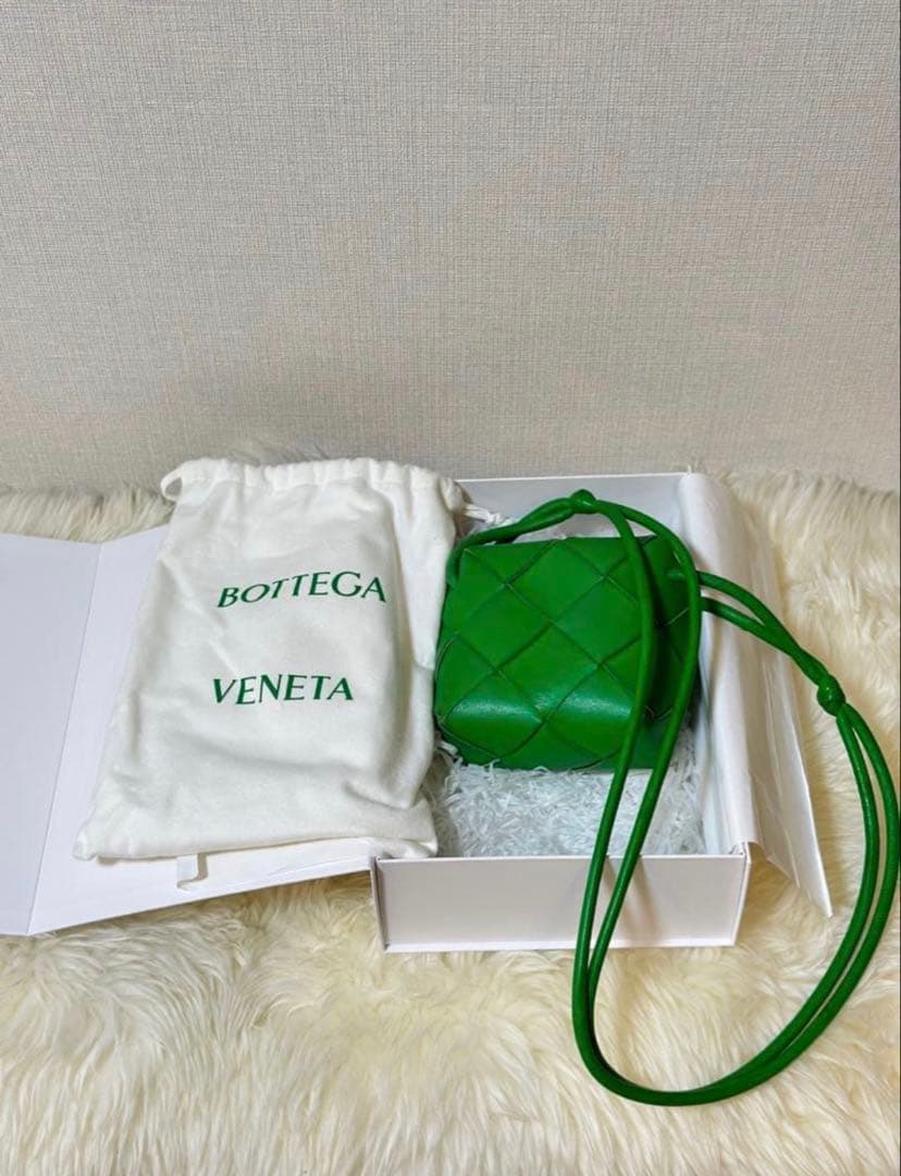【luce】Bottega Veneta ミニ カセット カメラバッグ