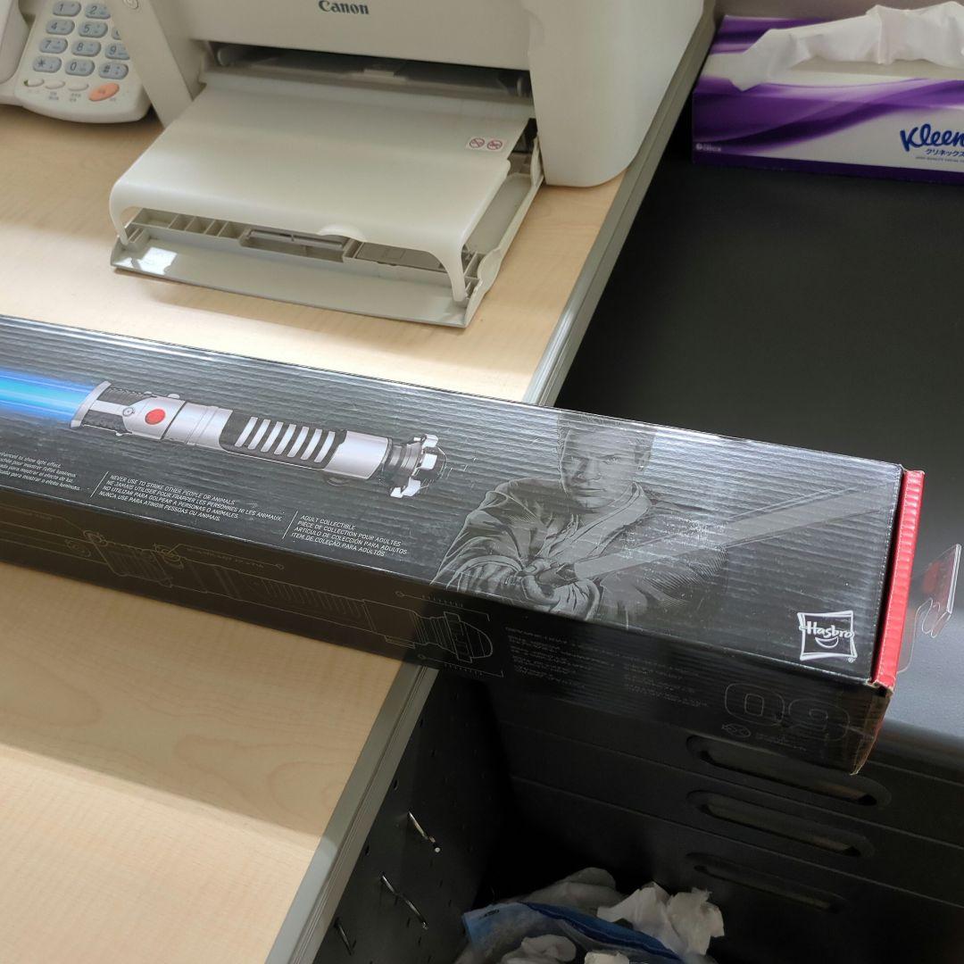 【新品未開封】スター・ウォーズ オビ=ワン・ケノービフォースFXライトセーバー