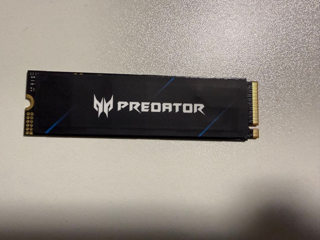 内蔵型SSD Predator GM6 1TB SSD