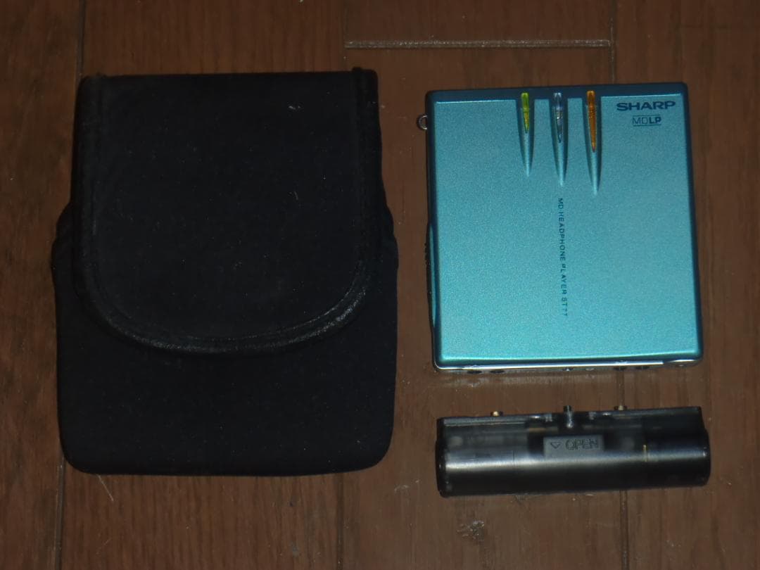 ポータブルMDプレーヤー　ＳＨＡＲＰ ＭＤ－ＳＴ７７ーＡ　動作確認済み