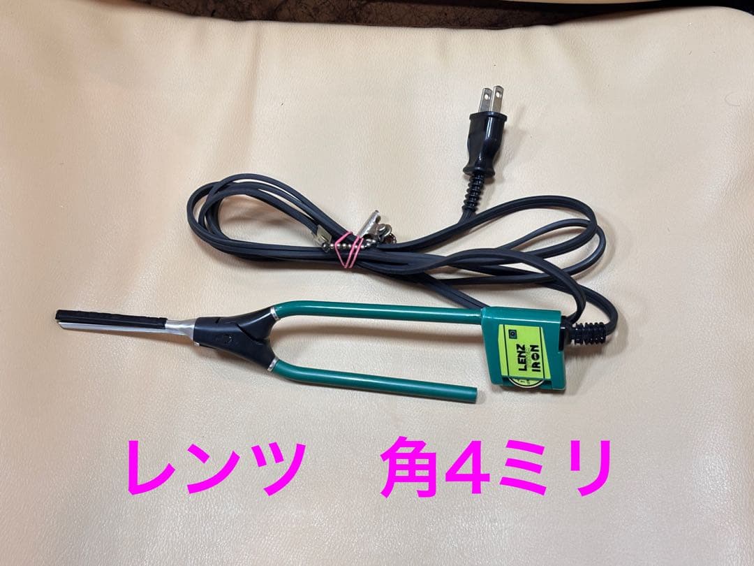 レンツアイロン　角4ミリ