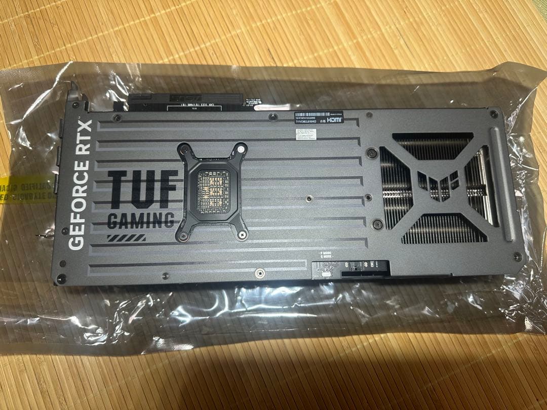 TUF GAMING GEFORCE RTX 5070 12GB おまけ付き