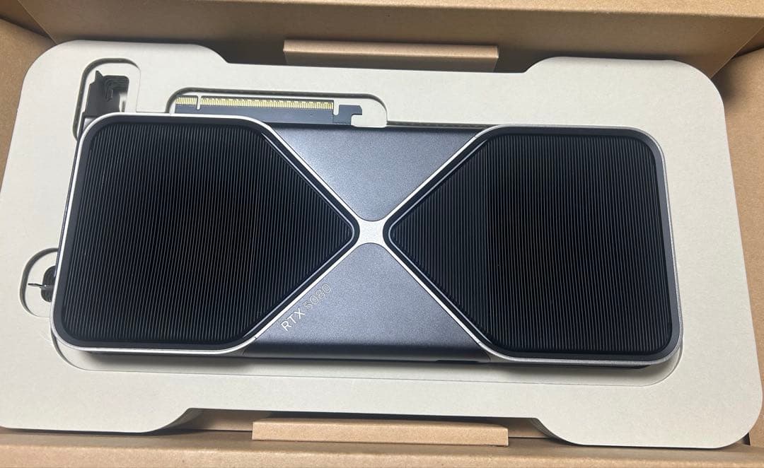 グラフィックボード・グラボ・ビデオカード NVIDIA RTX5080 Founders Edition