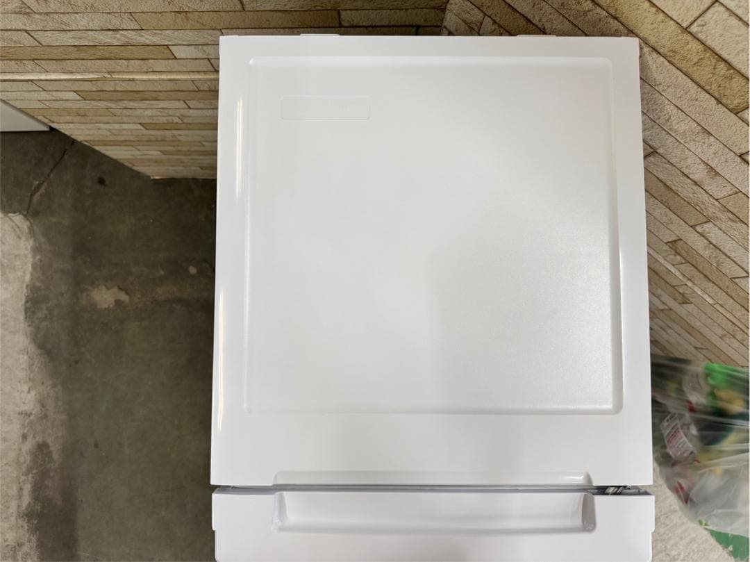 大阪送料無料★3か月保障付き★冷蔵庫★2024年★YRZ-F15LW★R-958