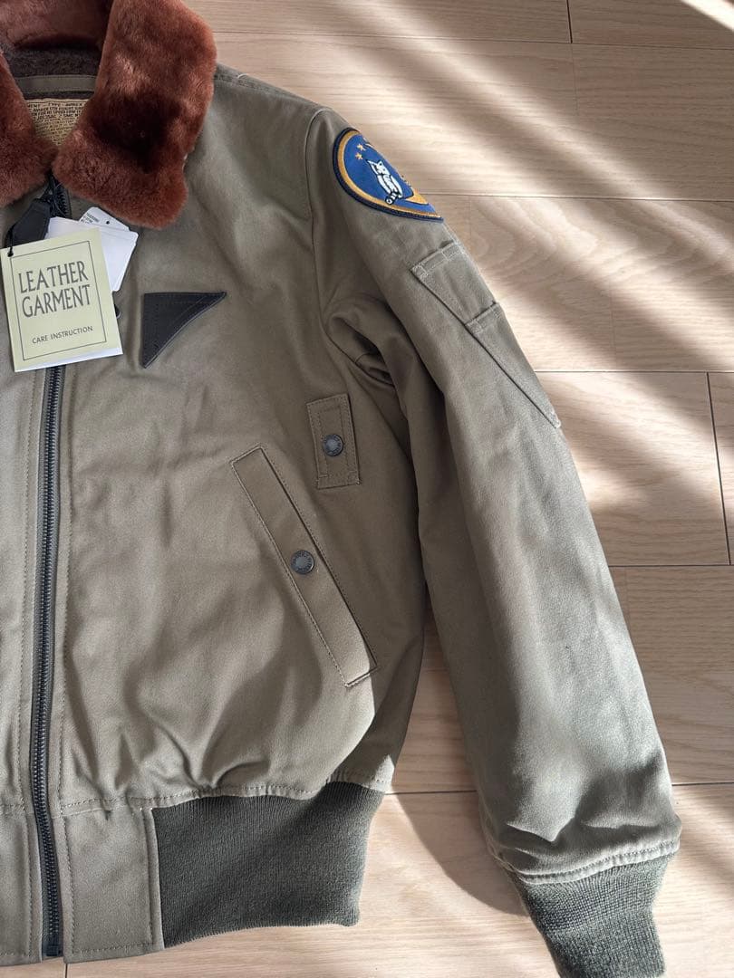 新品未使用タグ付き　AVIREX B-15A Sleepy Time Gal