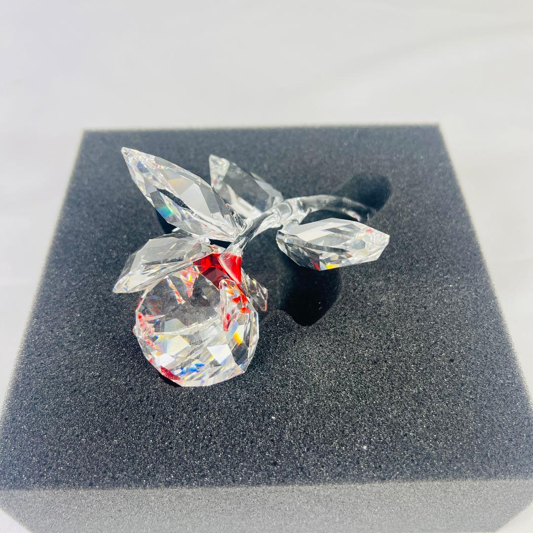極美品 Swarovski スワロフスキー ブロッサミングローズ レッド 薔薇