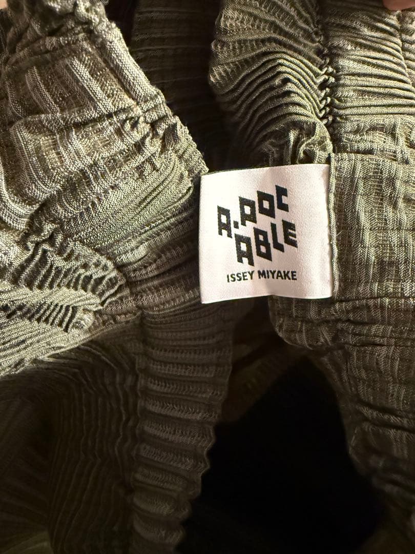 A.POC ISSEY MIYAKE 3Dスチームパンツ