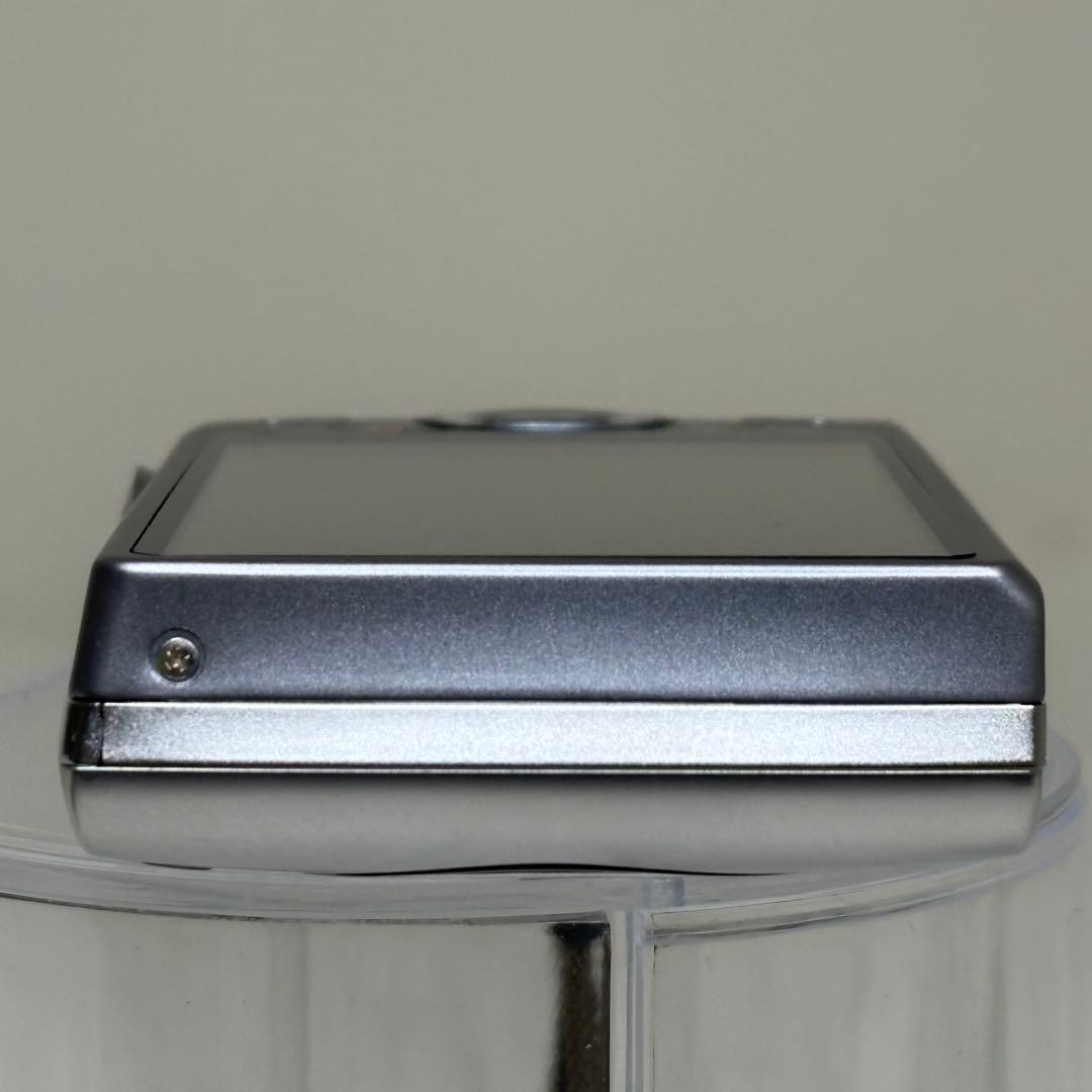 CASIO カメラ　EX-Z2000 充電器　箱　シルバー コンデジ　動作品