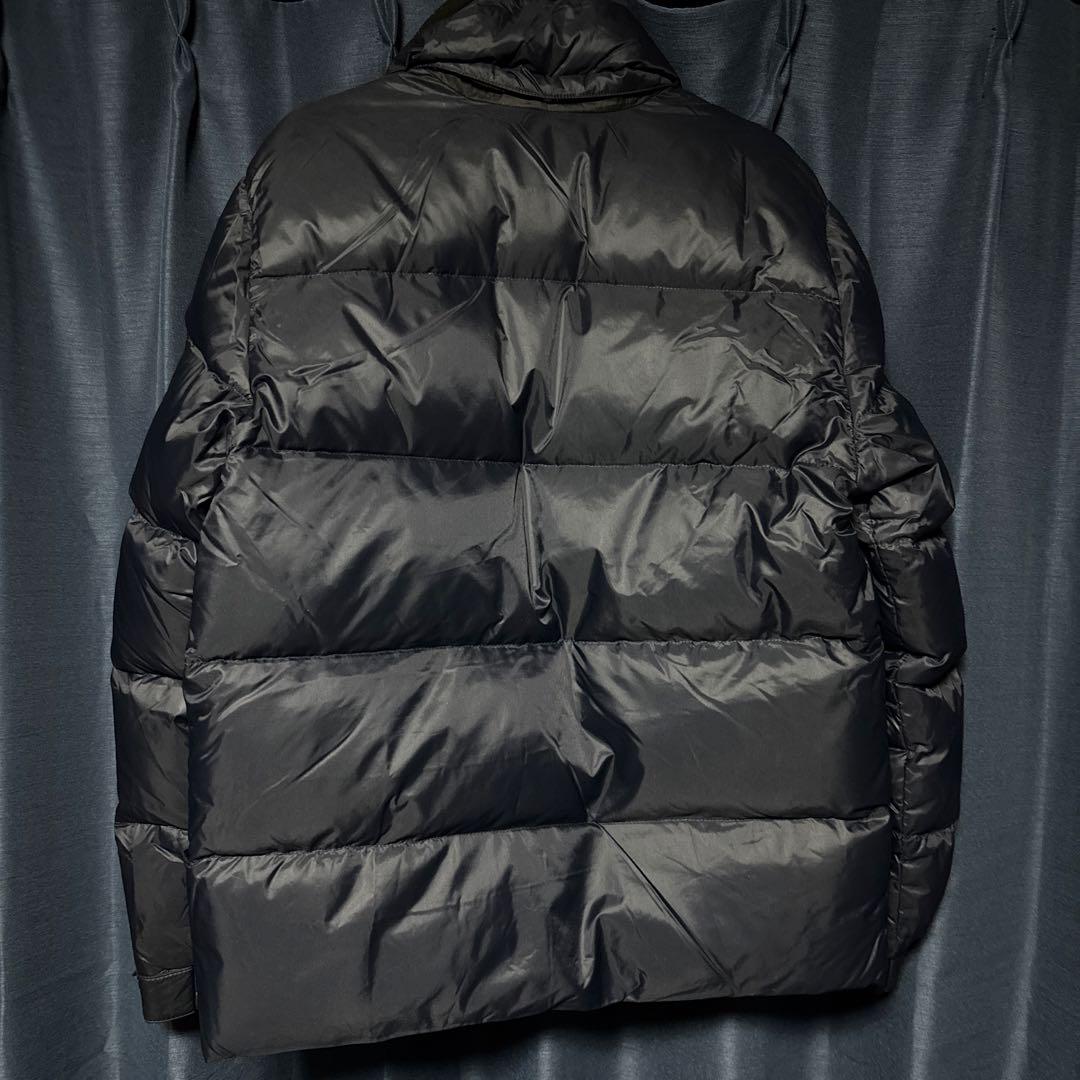 MONCLER ネイビー　ダウンジャケット