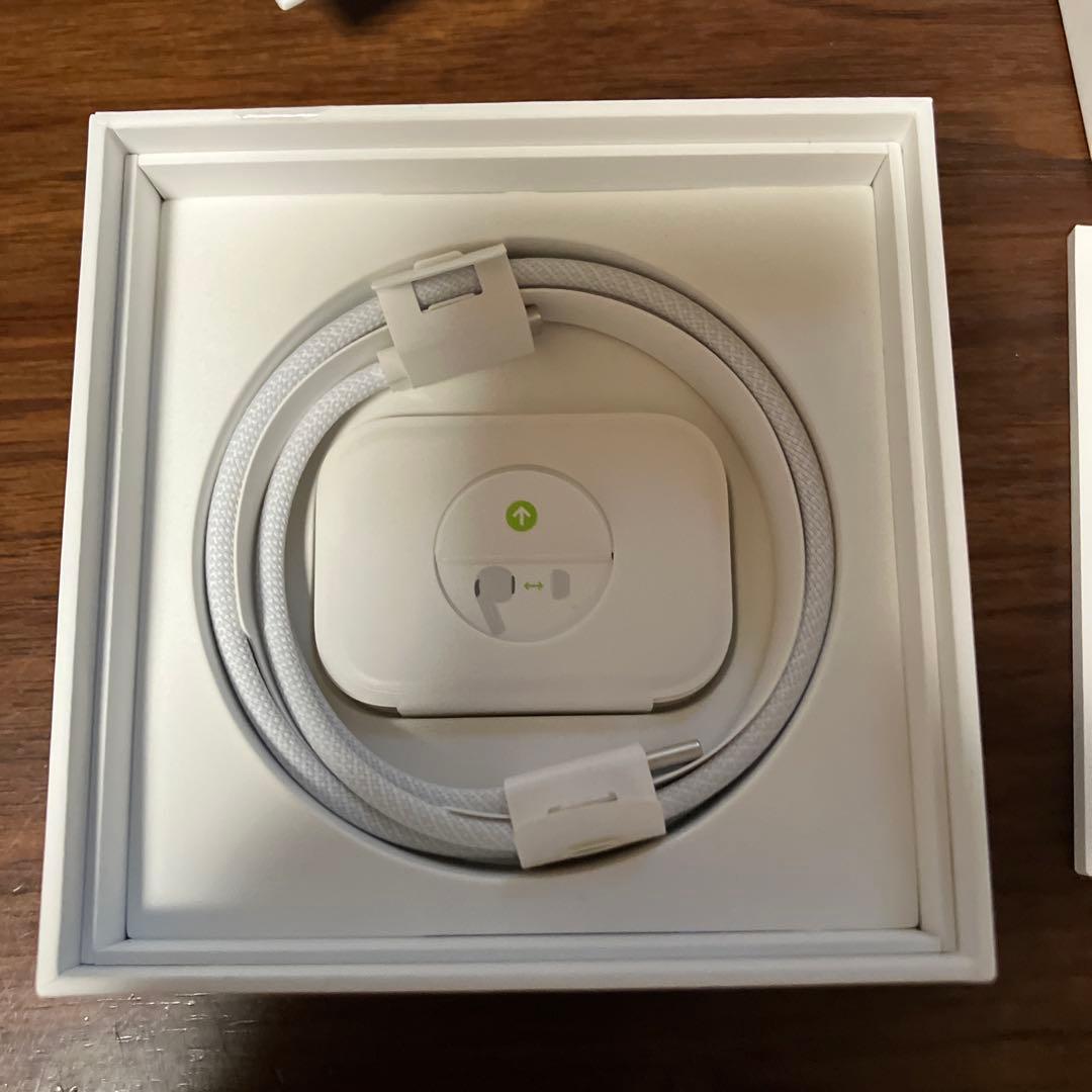 AirPods Pro 第2世代 本体 ホワイト 充電ケース、箱付き