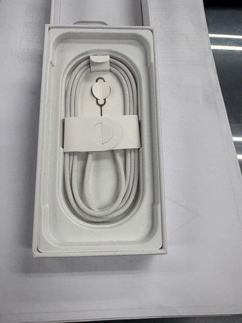 iphone16E 128GB 開封済み　未使用品　24時間以内　発送