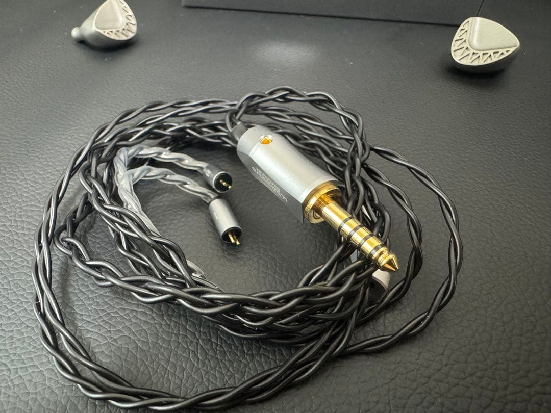 Unique Melody Maven Ⅱイヤホン 4.4mm バランスケーブル