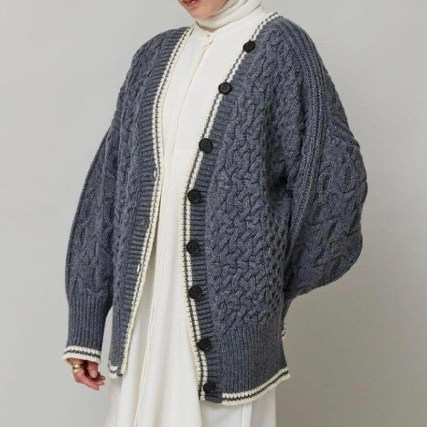 美品✨️カレンソロジー　ラムズアランニットカーディガン ブルーグレー ケーブル柄