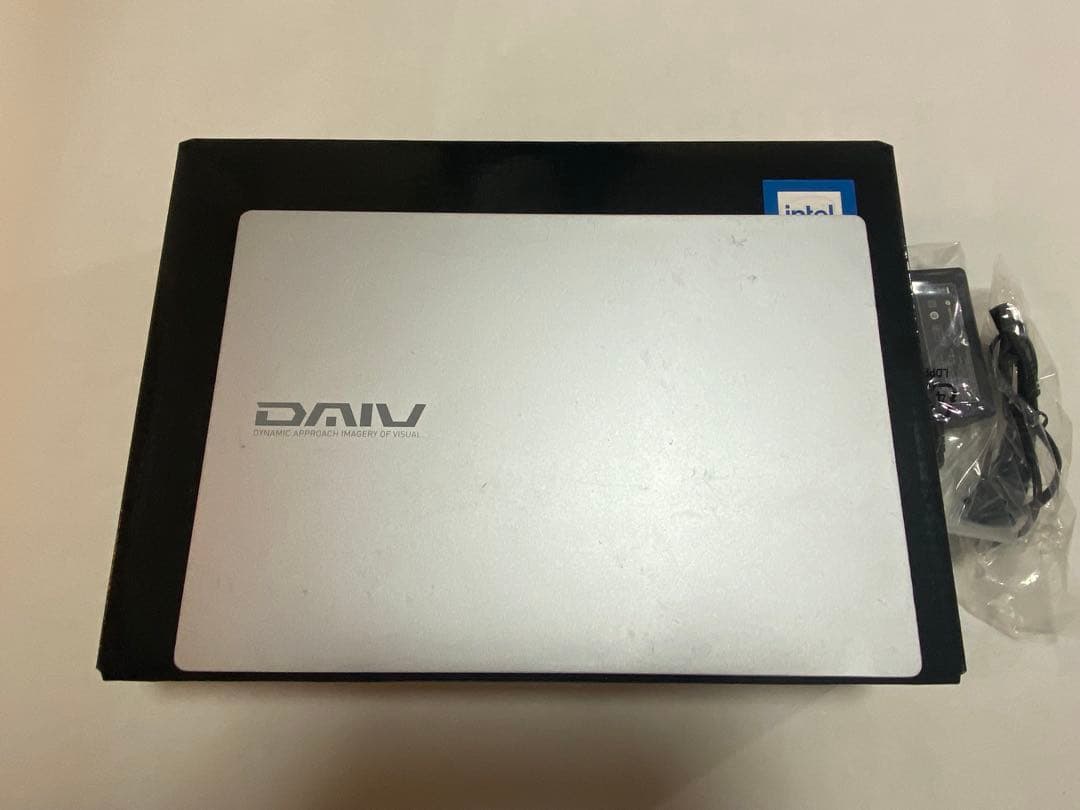 DAIV 4P i7-1165G7 16GB 512GB SSD電池新品