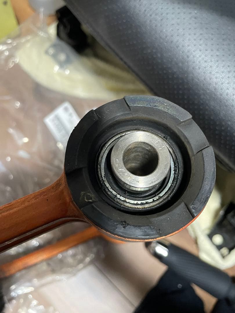 アムテックス　SPC 調整式フロントアッパーアーム　FJ、サーフ、プラド