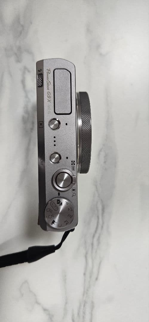 【お値下げしました！】 Canon G9 X シルバー コンパクトデジタルカメラ