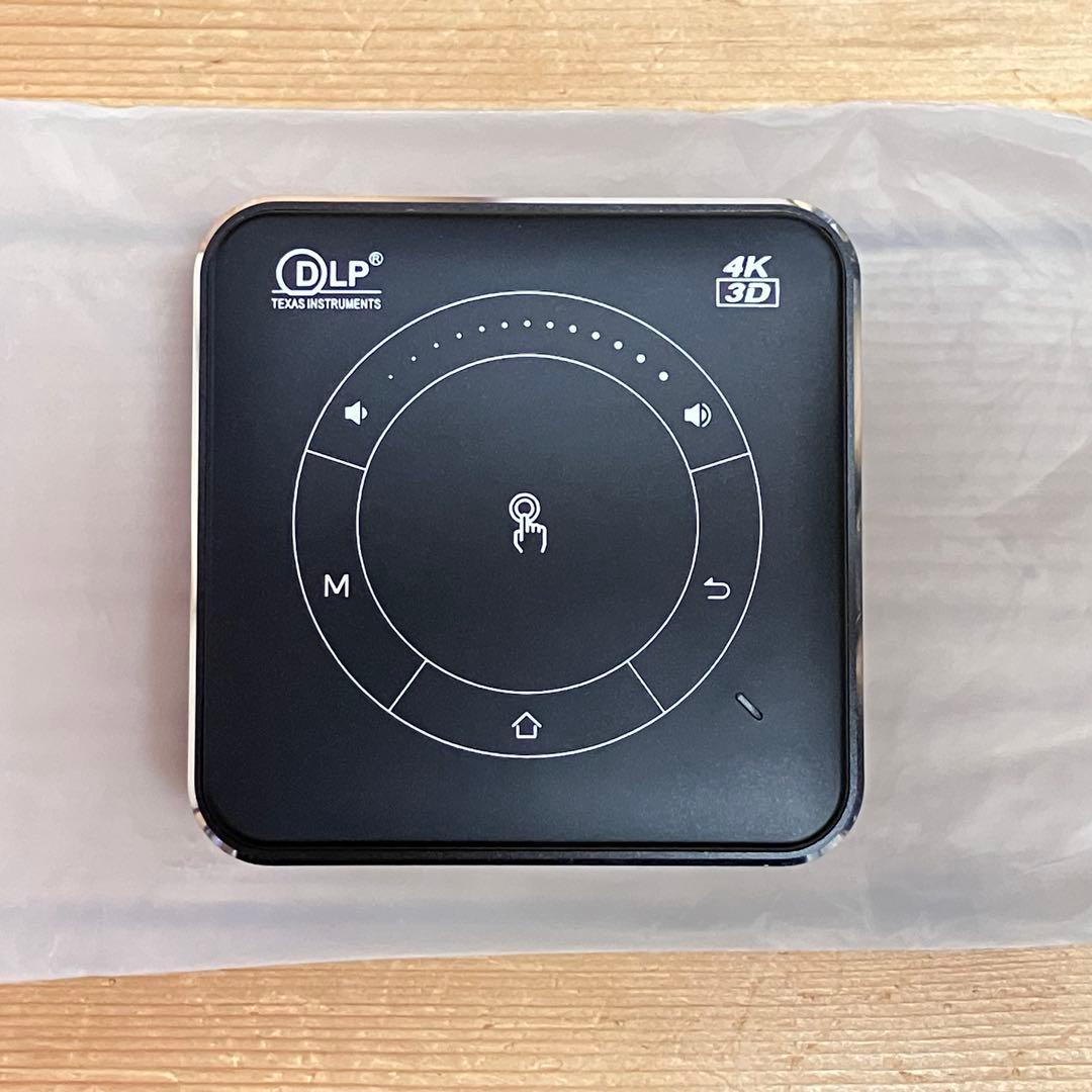 超小型モバイルプロジェクター MINI PROJECTOR 動作確認、初期化済み