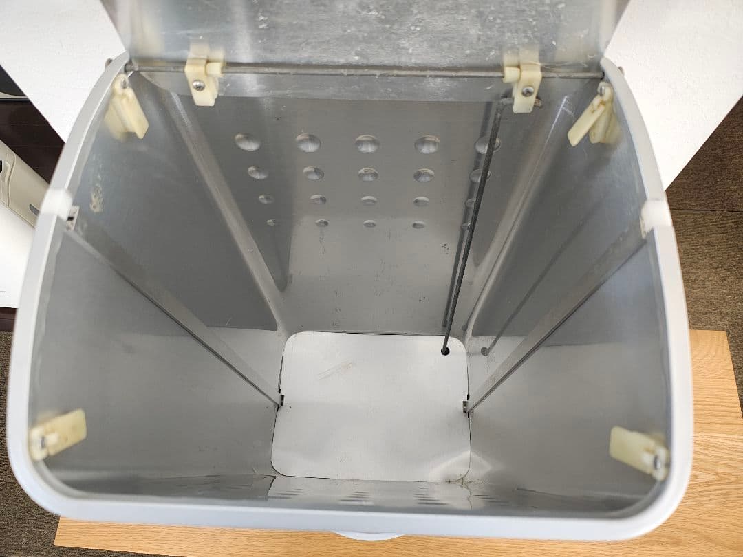 F.O.B coop ビンテージ廃番　MAST社 ダストボックス ペダル ゴミ箱