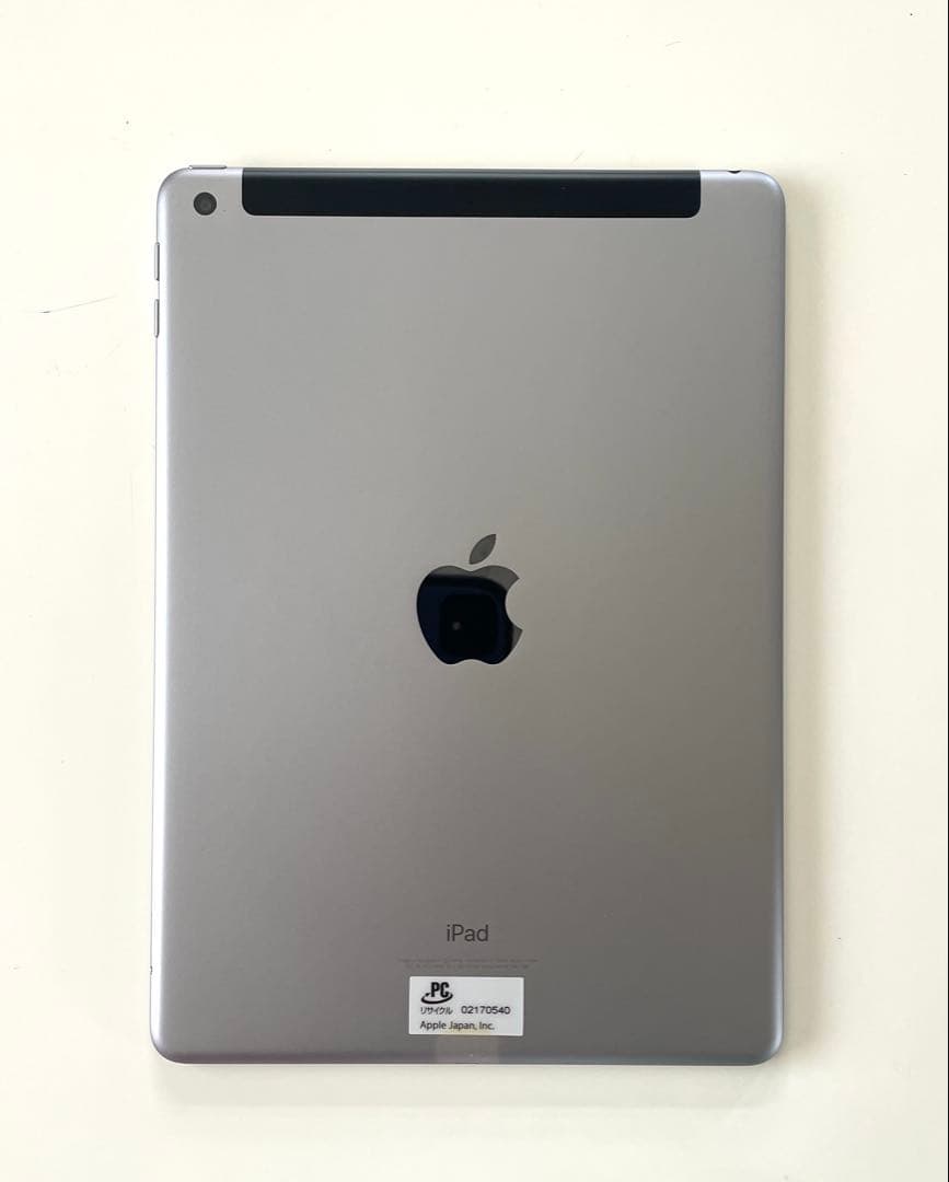 【格安】iPad第6世代32GB wi-fi+cellular simフリー