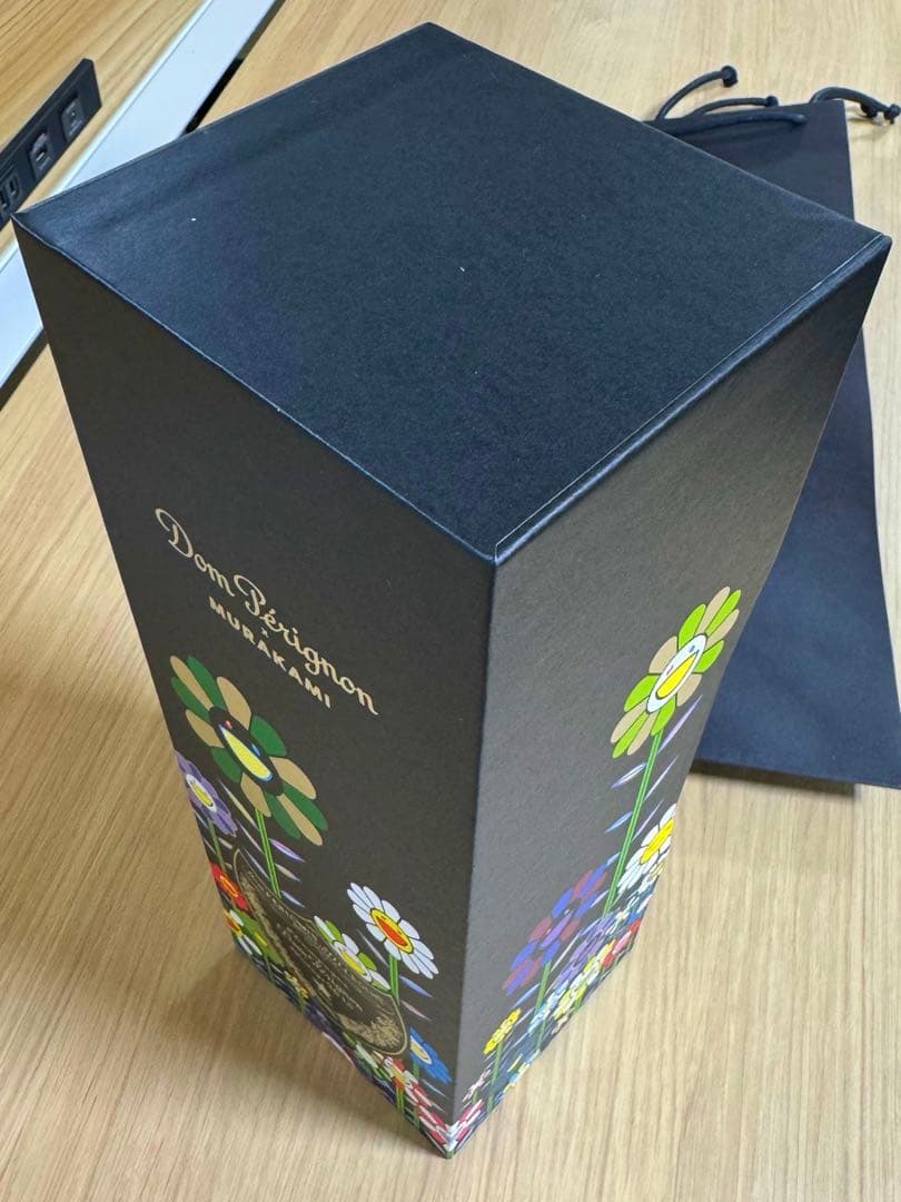 ドン・ペリニョン ヴィンテージ2015 村上隆デザイン