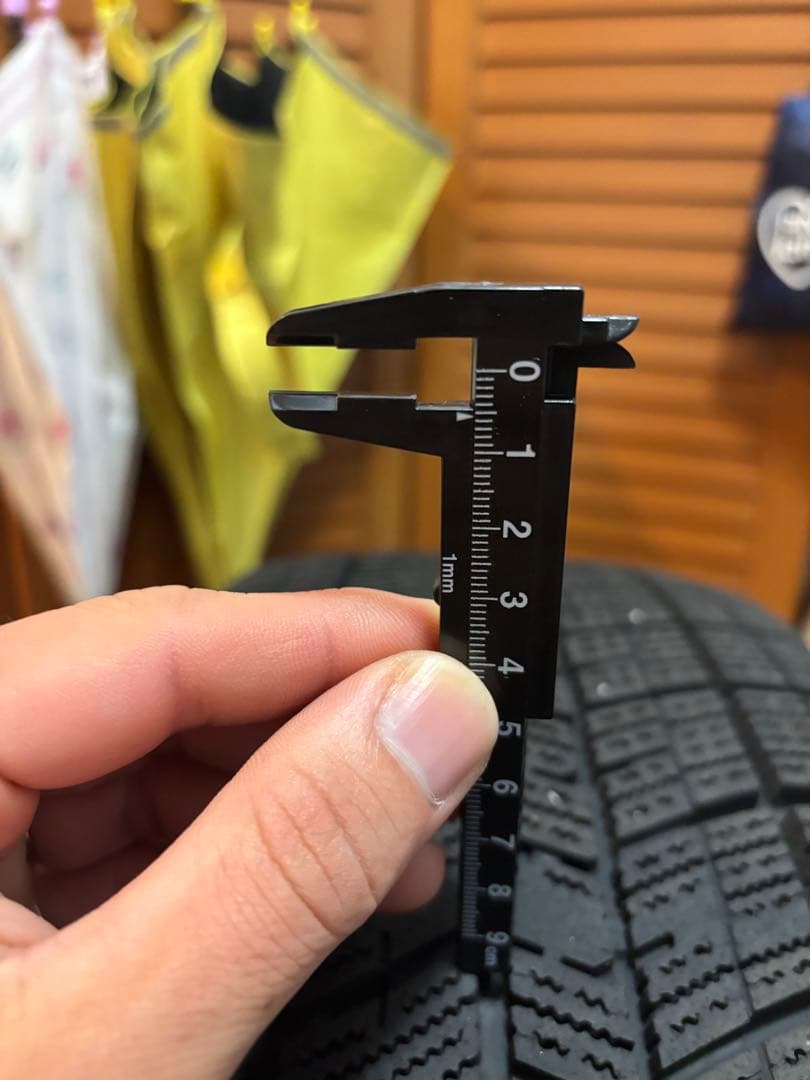 送料無料 スタッドレスタイヤホイール付き4本セット