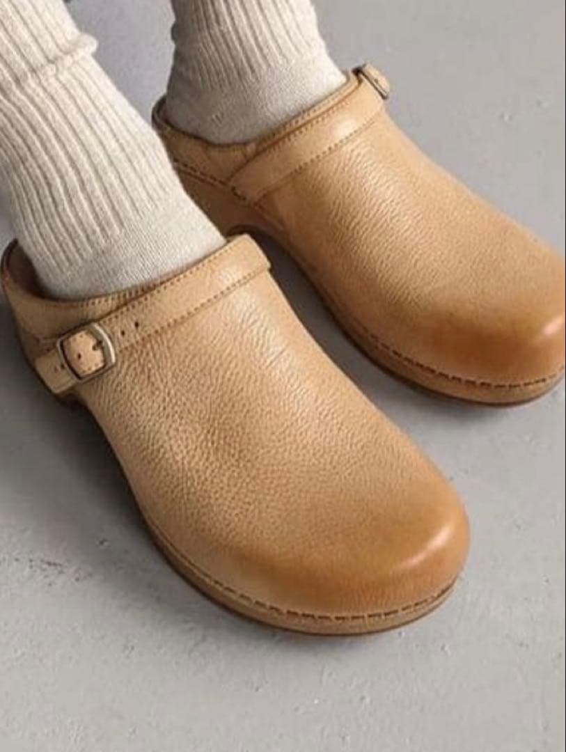 dansko ダンスコ　berry tan37サンダル