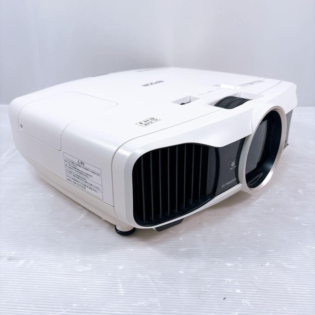 EPSON EH-TW8200 2400lm/3D対応 高輝度プロジェクター