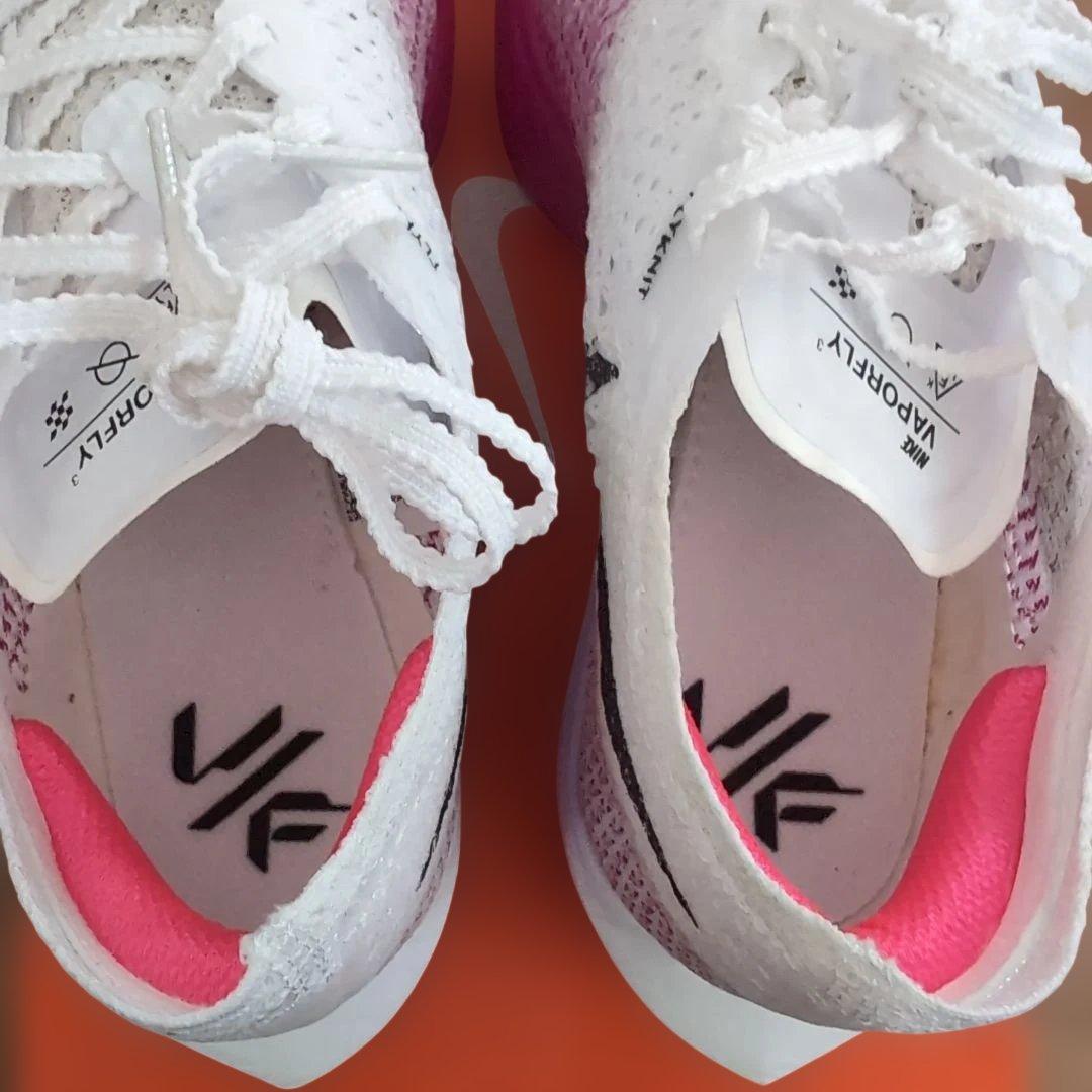 【新品】Nike ヴェイパーフライ3 23.5cm