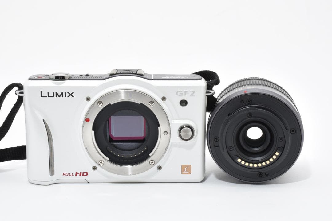 パナソニック LUMIX DMC-GF2 レンズキット